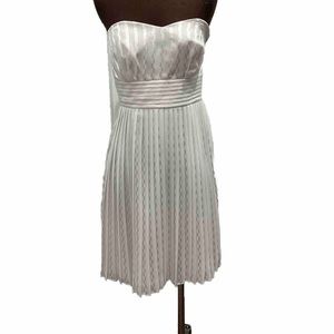 WHITE HOUSE BLACK MARKET Strapless White Formal Dress Womens Sz4 Pleated Bustier